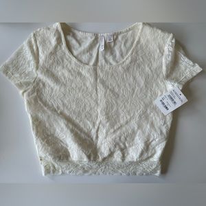 NWT Cream colored size small lace crop top